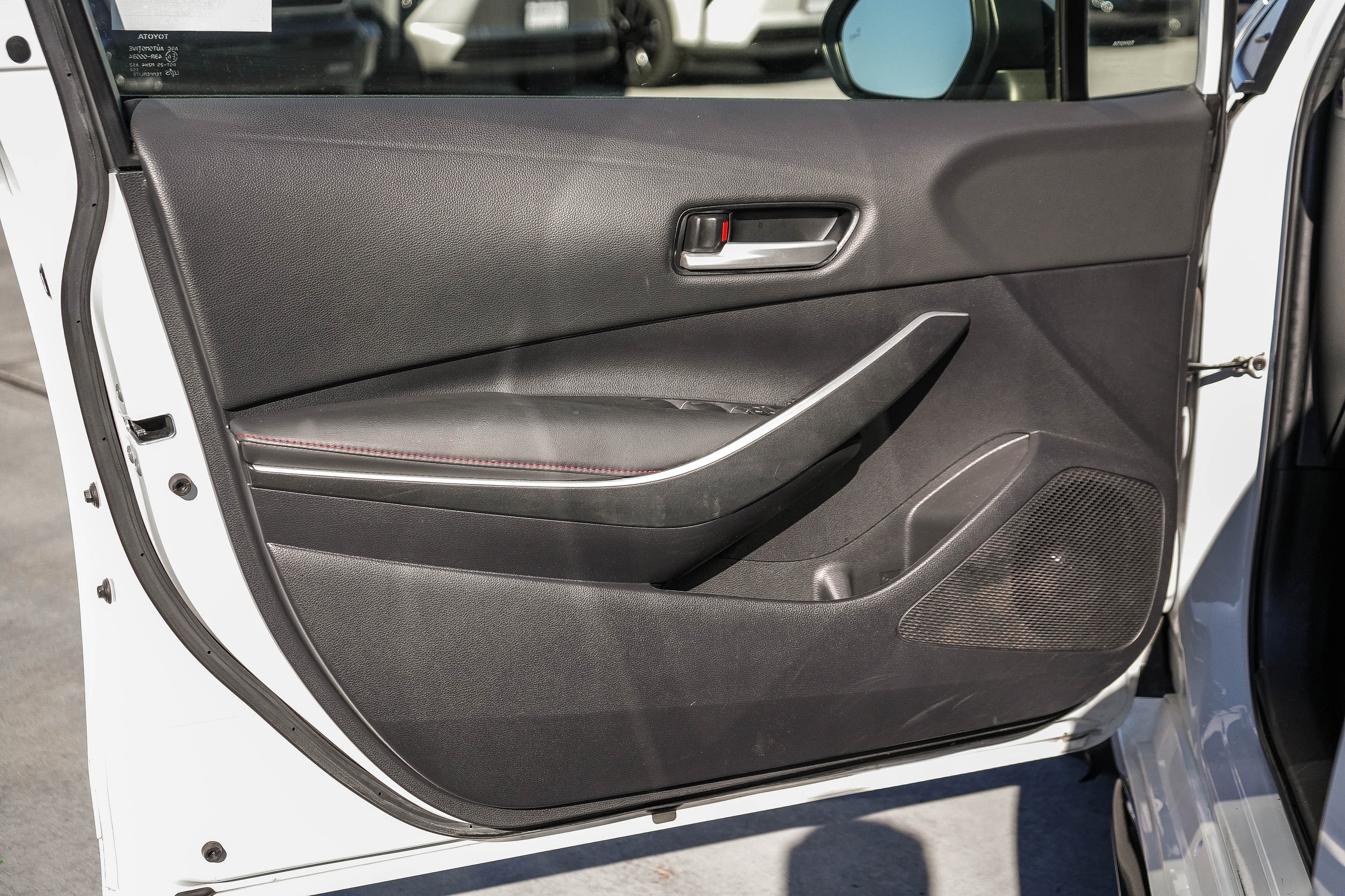 Used 2023 Toyota Corolla SE image 22