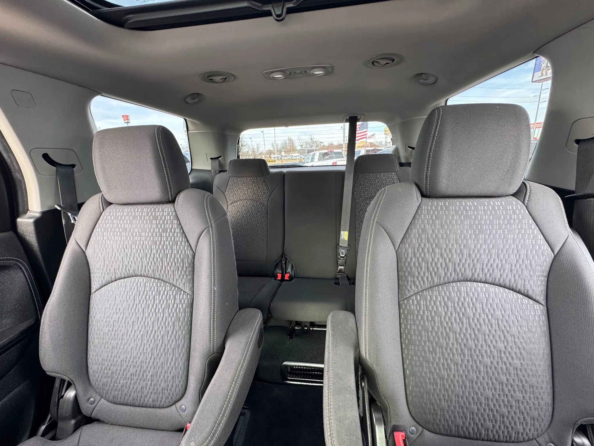 Used 2016 GMC Acadia SLE FWD image 33