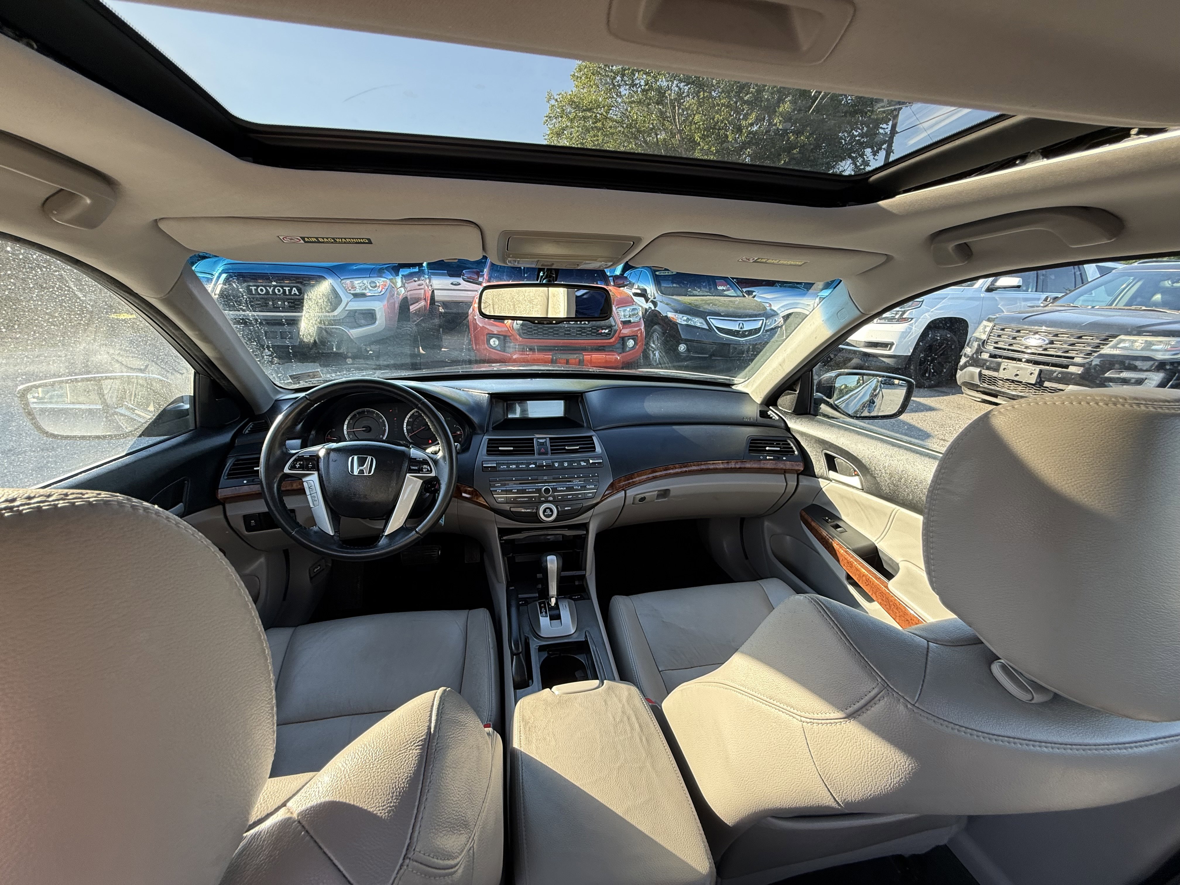 Used 2011 Honda Accord EX-L image 14