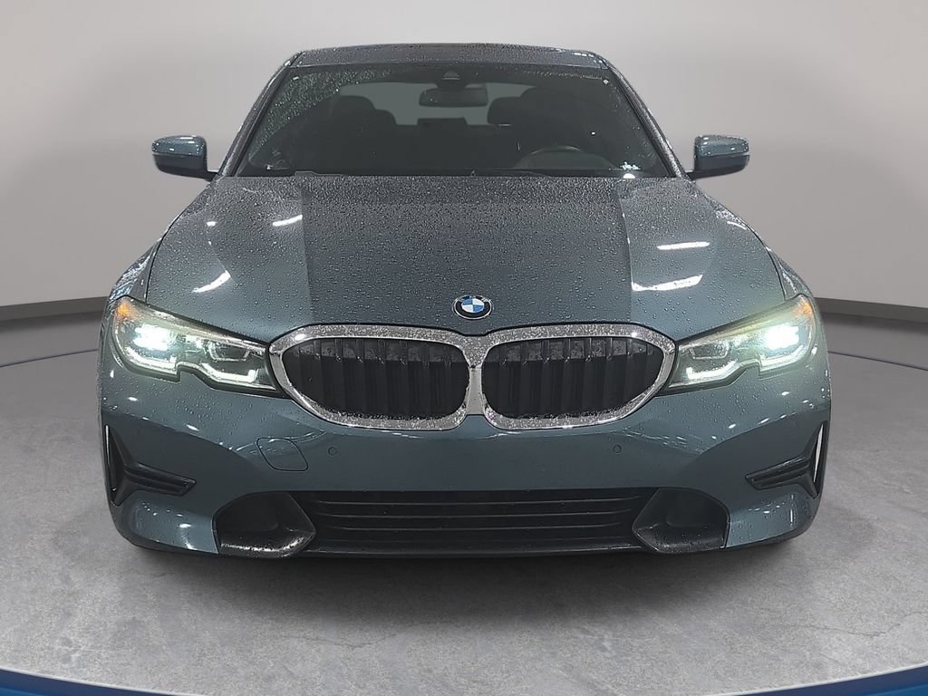Used 2021 BMW 330i Sedan w/ Premium Package RWD image 3