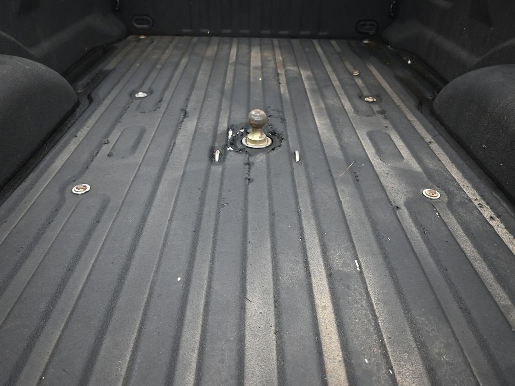 Certified 2022 Ford F350 XLT w/ XLT Value Package image 2