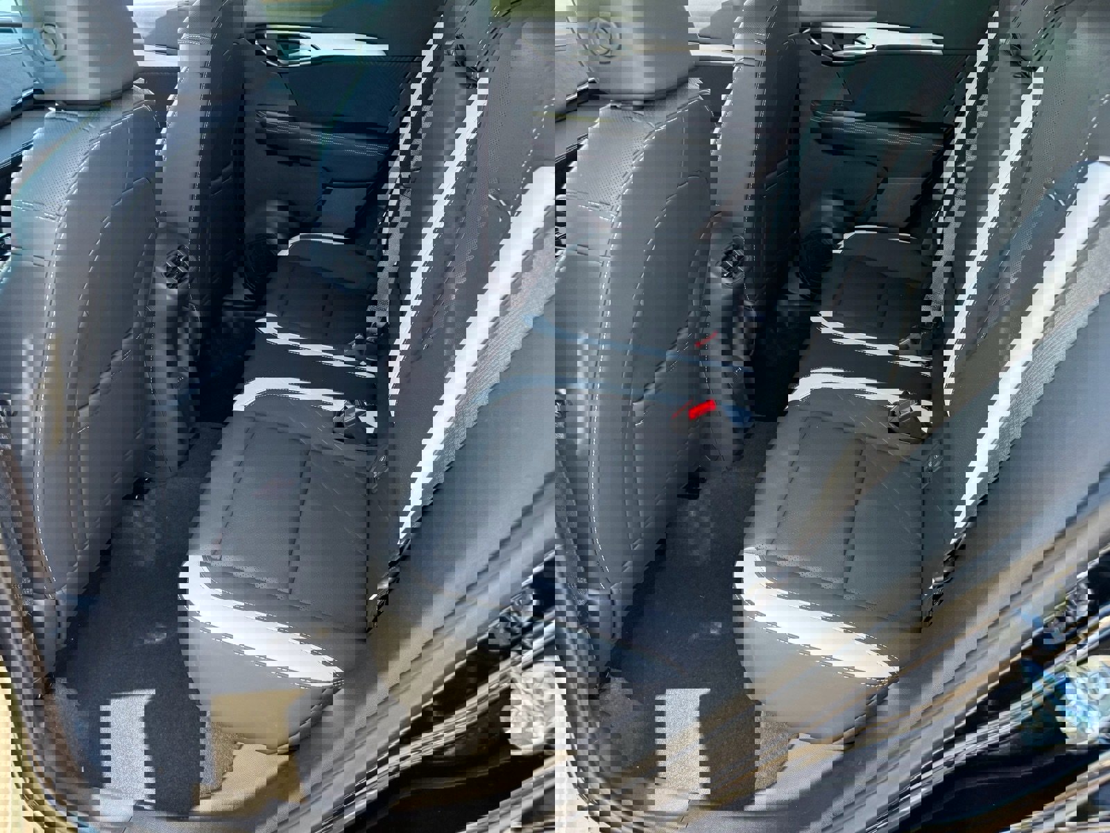 Used 2025 Buick Envision Sport Touring image 16