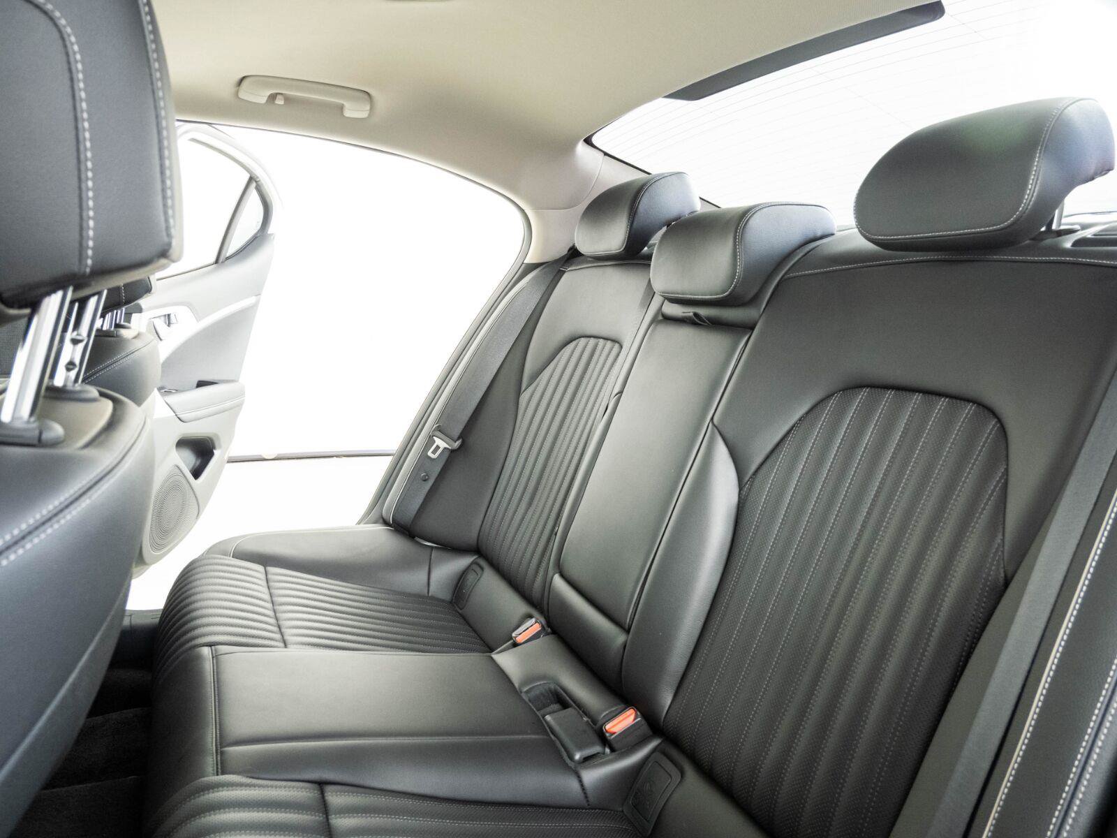 Used 2026 Genesis G70 2.5T Prestige RWD image 21
