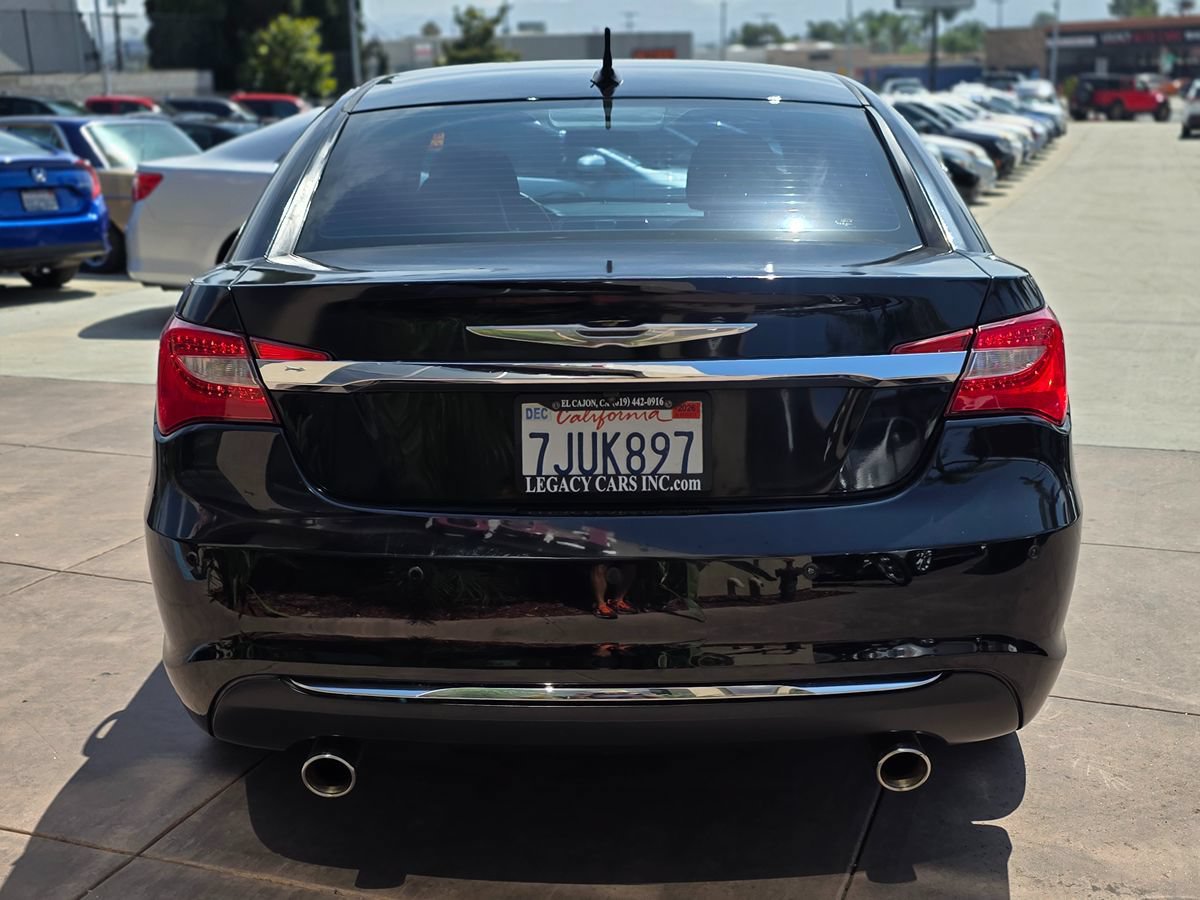 Used 2012 Chrysler 200 Limited FWD image 11