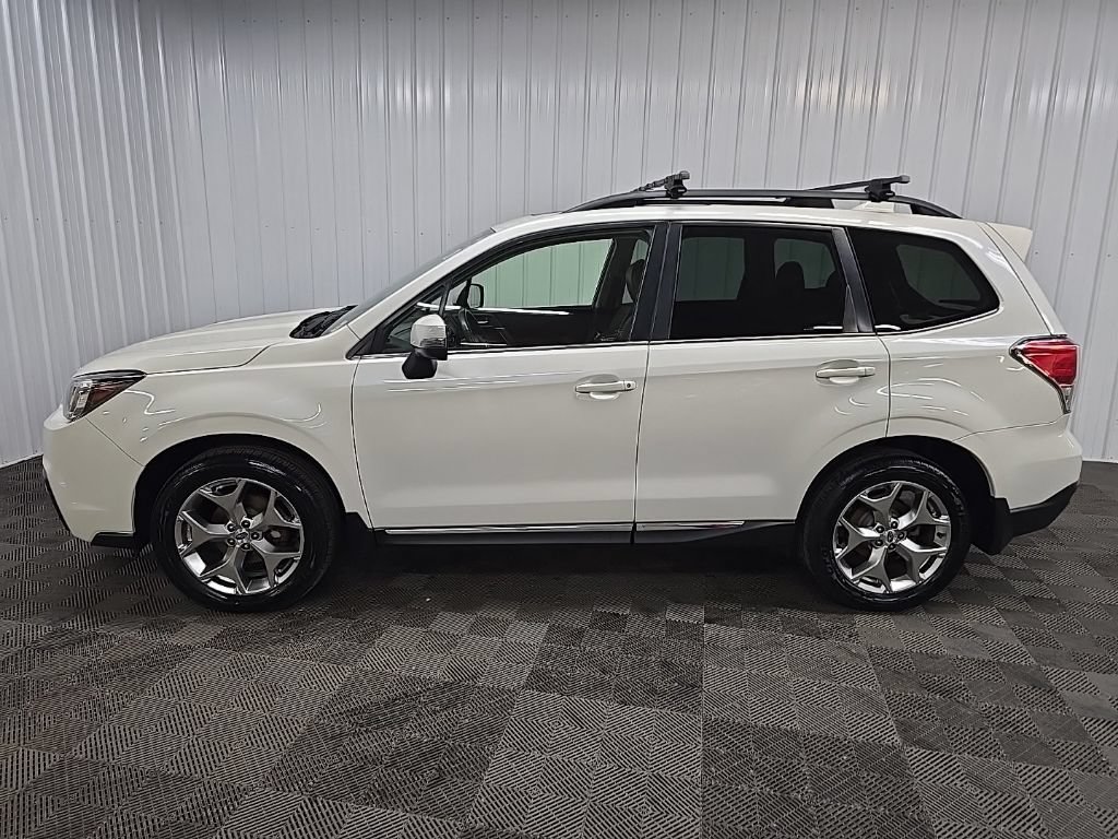 Used 2017 Subaru Forester 2.5i Touring AWD/4WD image 6