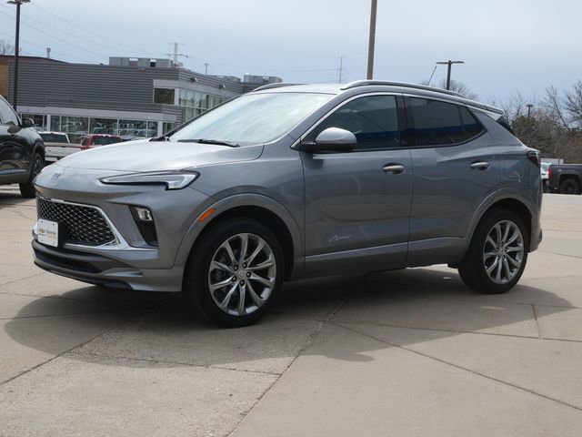 Used 2024 Buick Encore GX Avenir w/ Avenir Technology Package AWD/4WD image 3