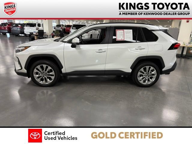 Used 2025 Toyota RAV4 XLE Premium w/ Weather Package FWD image 5