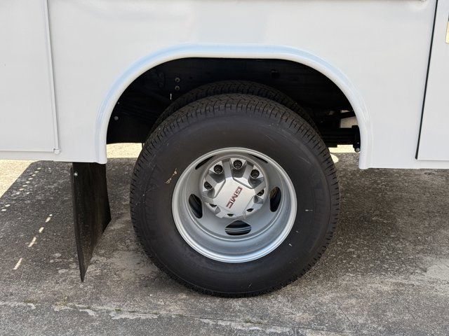 New 2025 GMC Sierra 3500 Pro w/ Convenience Package image 11