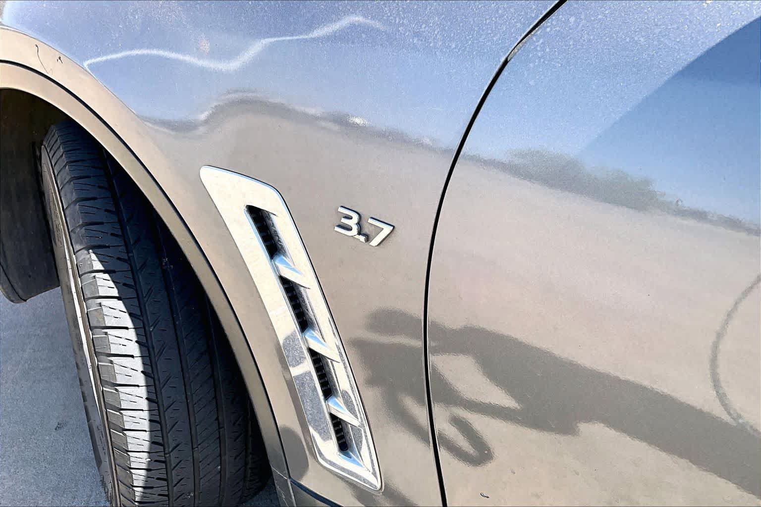 Used 2014 INFINITI QX70 AWD w/ Premium Package image 33