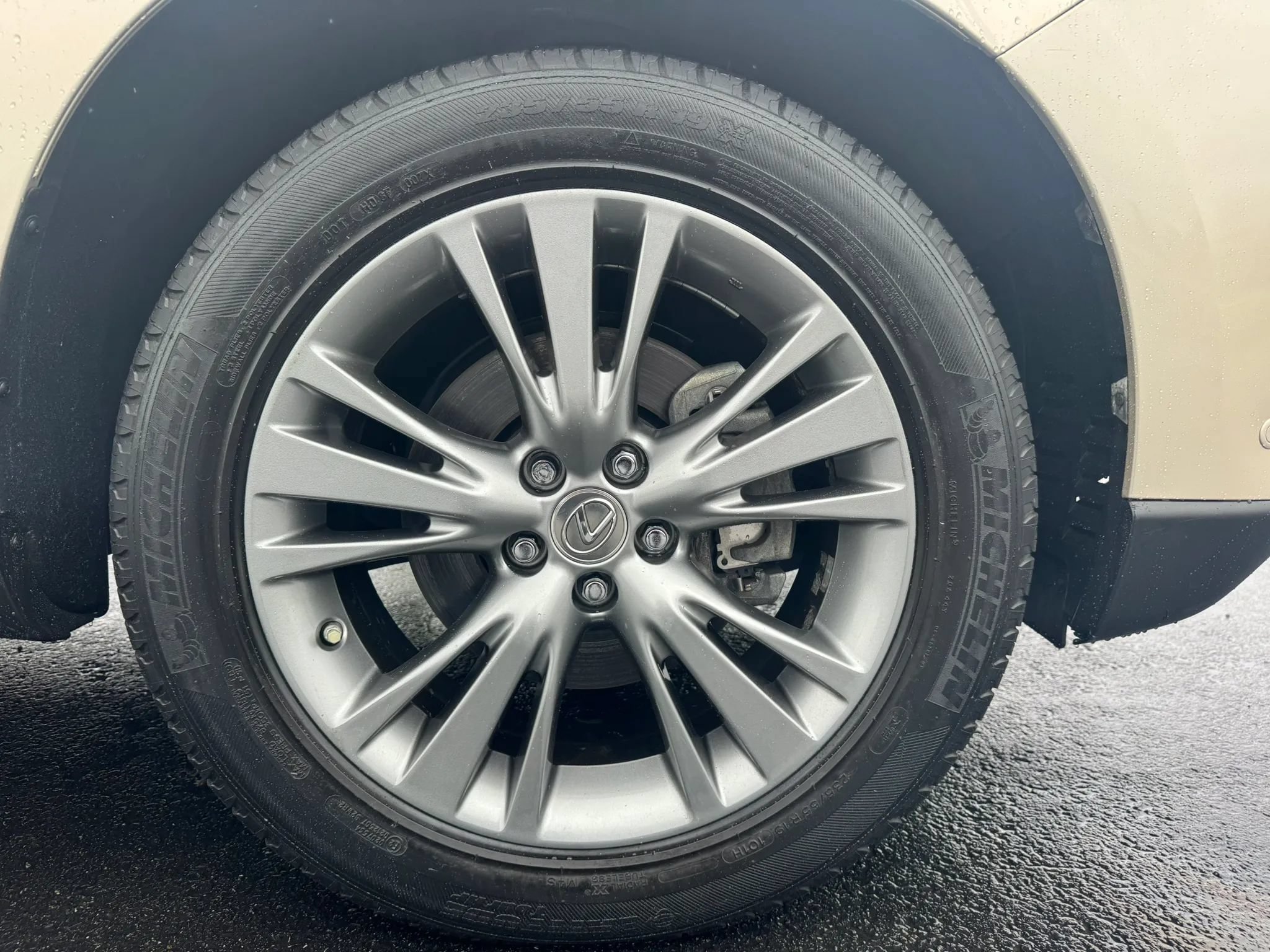 Used 2013 Lexus RX 450h AWD w/ Navigation Pkg image 17