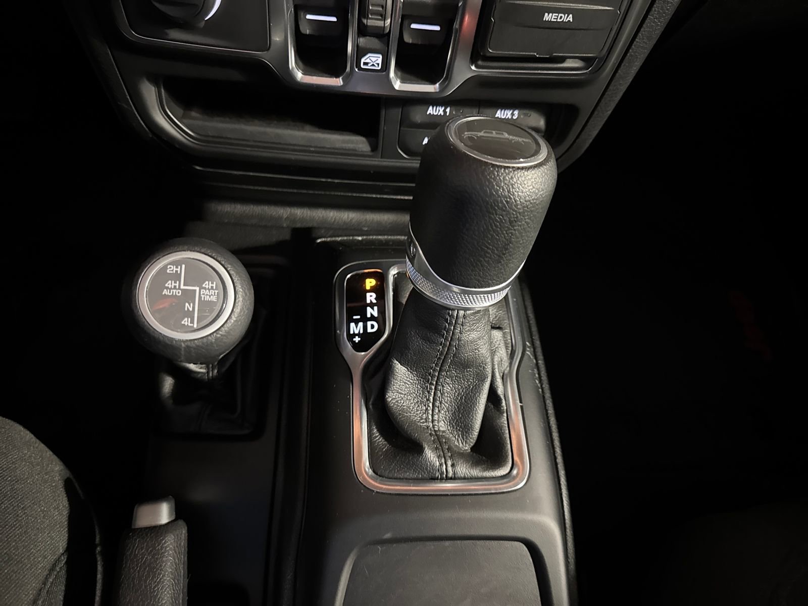 Used 2021 Jeep Gladiator Willys image 19