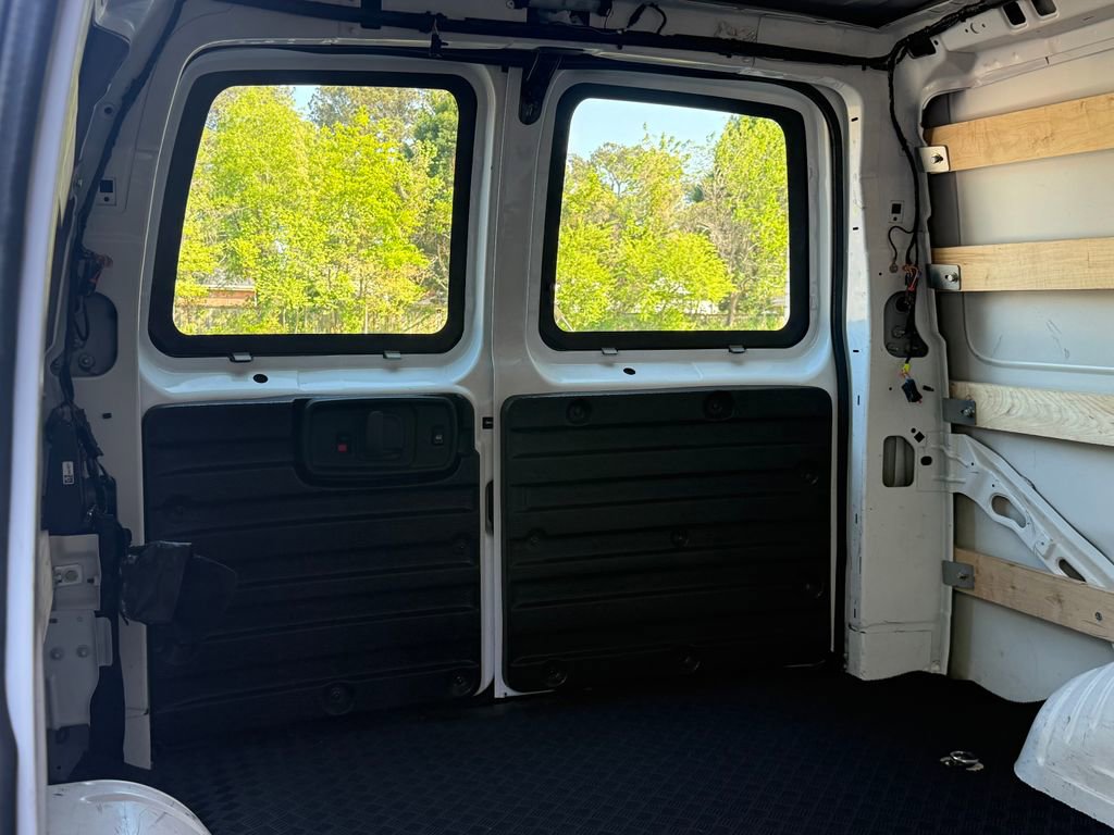 Used 2024 Chevrolet Express 2500 w/ Driver Convenience Package image 18