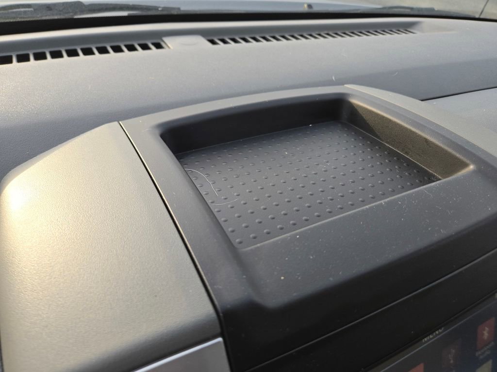 Used 2019 Nissan Frontier SV image 8