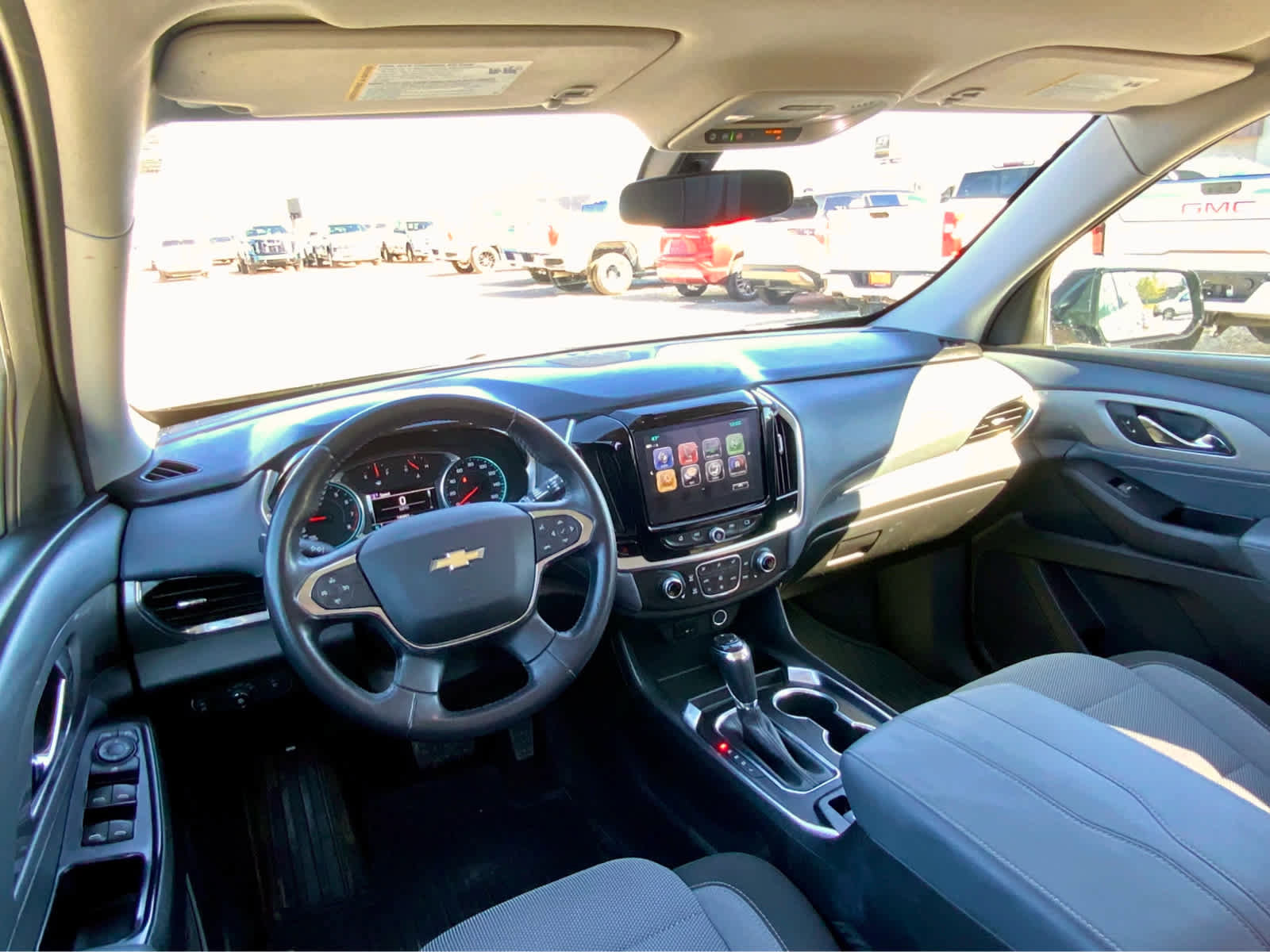 Used 2018 Chevrolet Traverse LT image 32