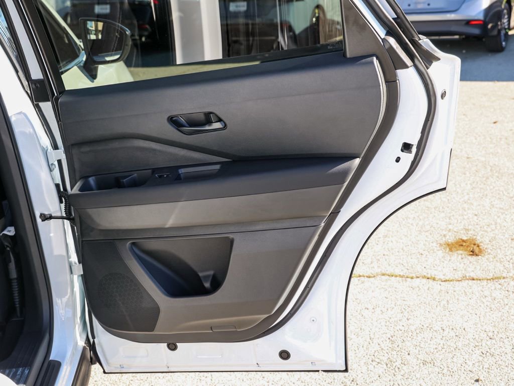 New 2026 Nissan Pathfinder SV image 19