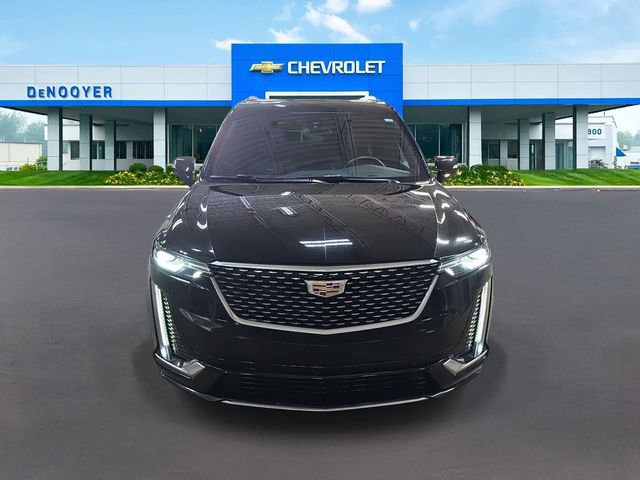 Used 2025 Cadillac XT6 Luxury image 3