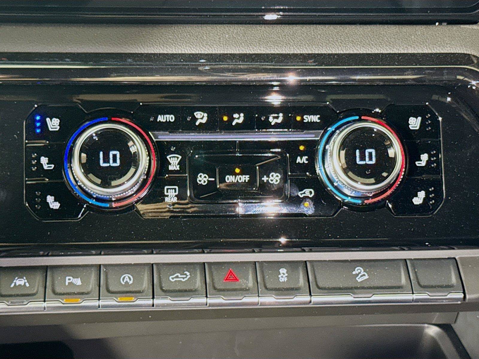 New 2026 GMC Sierra 1500 AT4 w/ AT4 Premium Package AWD/4WD image 10