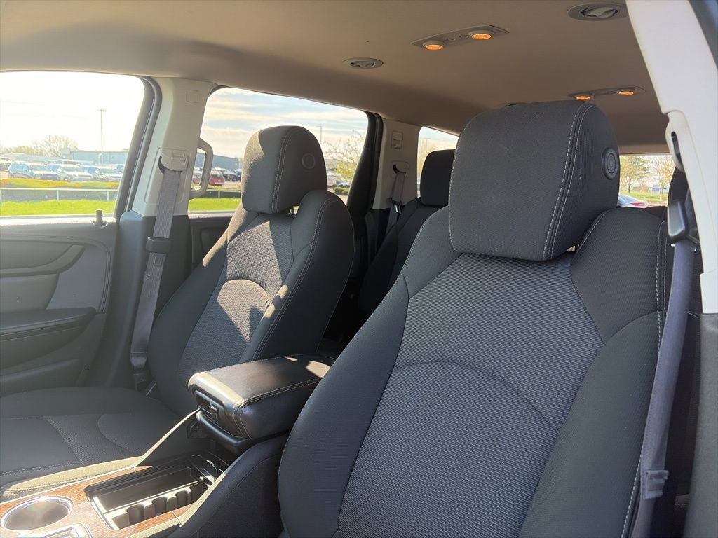 Used 2015 Chevrolet Traverse LT w/ Style and Technology Package image 50