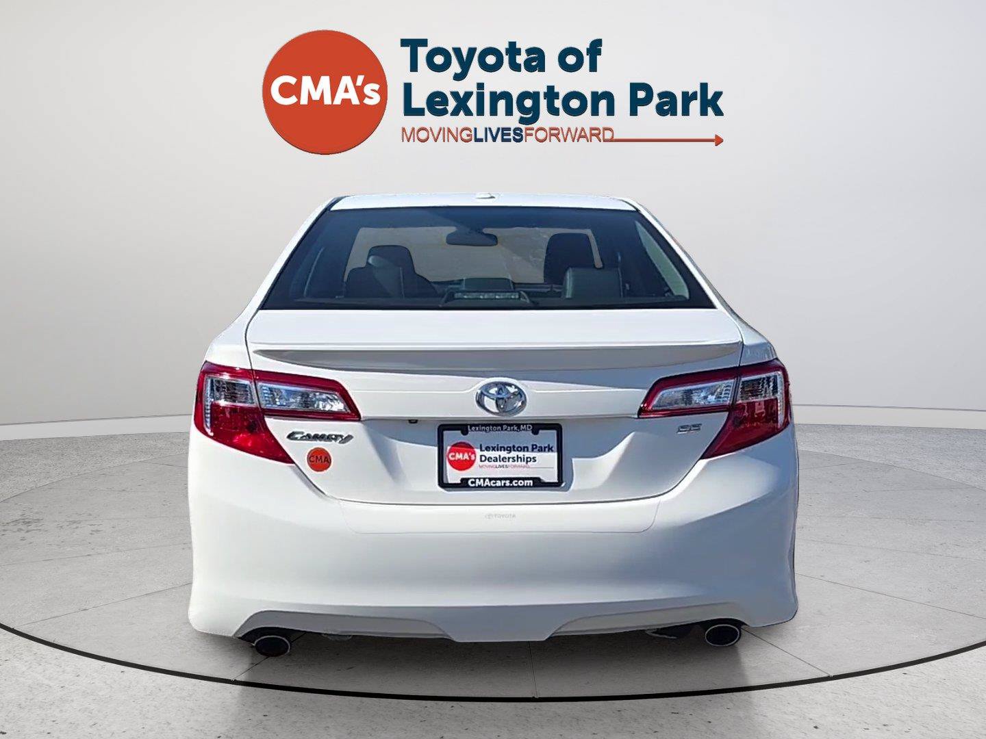 Used 2014 Toyota Camry SE FWD image 4