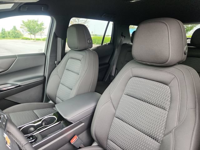 New 2027 Chevrolet Equinox LT w/ LPO, Floor Liner Package FWD image 13