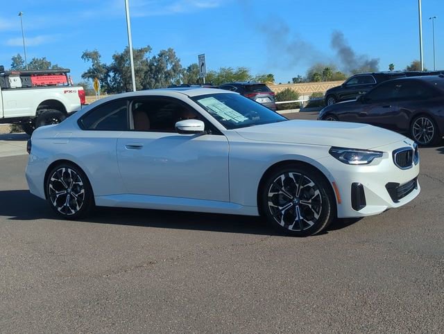 Used 2026 BMW 230i Coupe w/ Convenience Package image 4