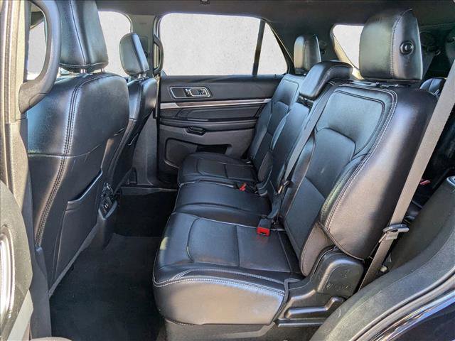 Used 2019 Ford Explorer Limited w/ Class III Trailer Tow Package image 16