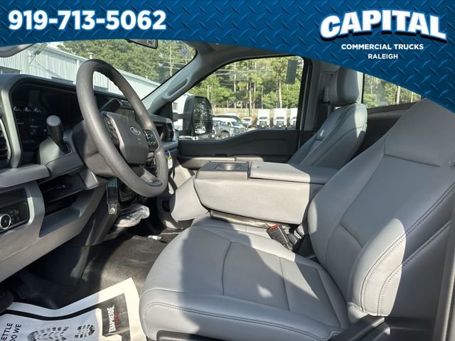 New 2025 Ford F350 XL w/ XL Chrome Package image 17
