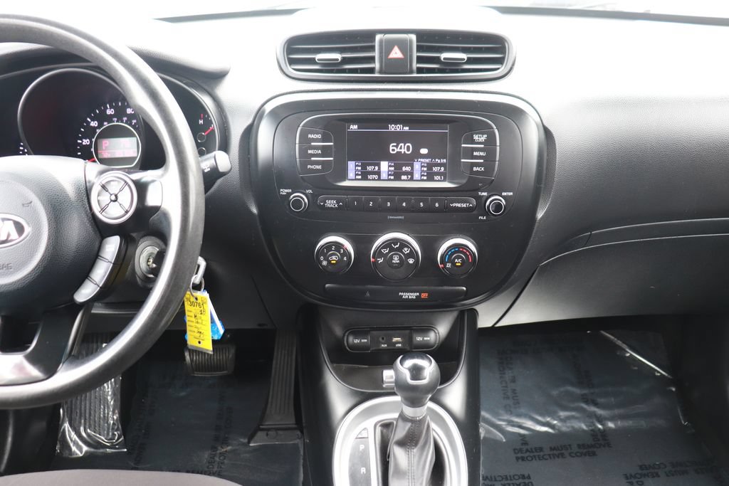 Used 2018 Kia Soul FWD image 15