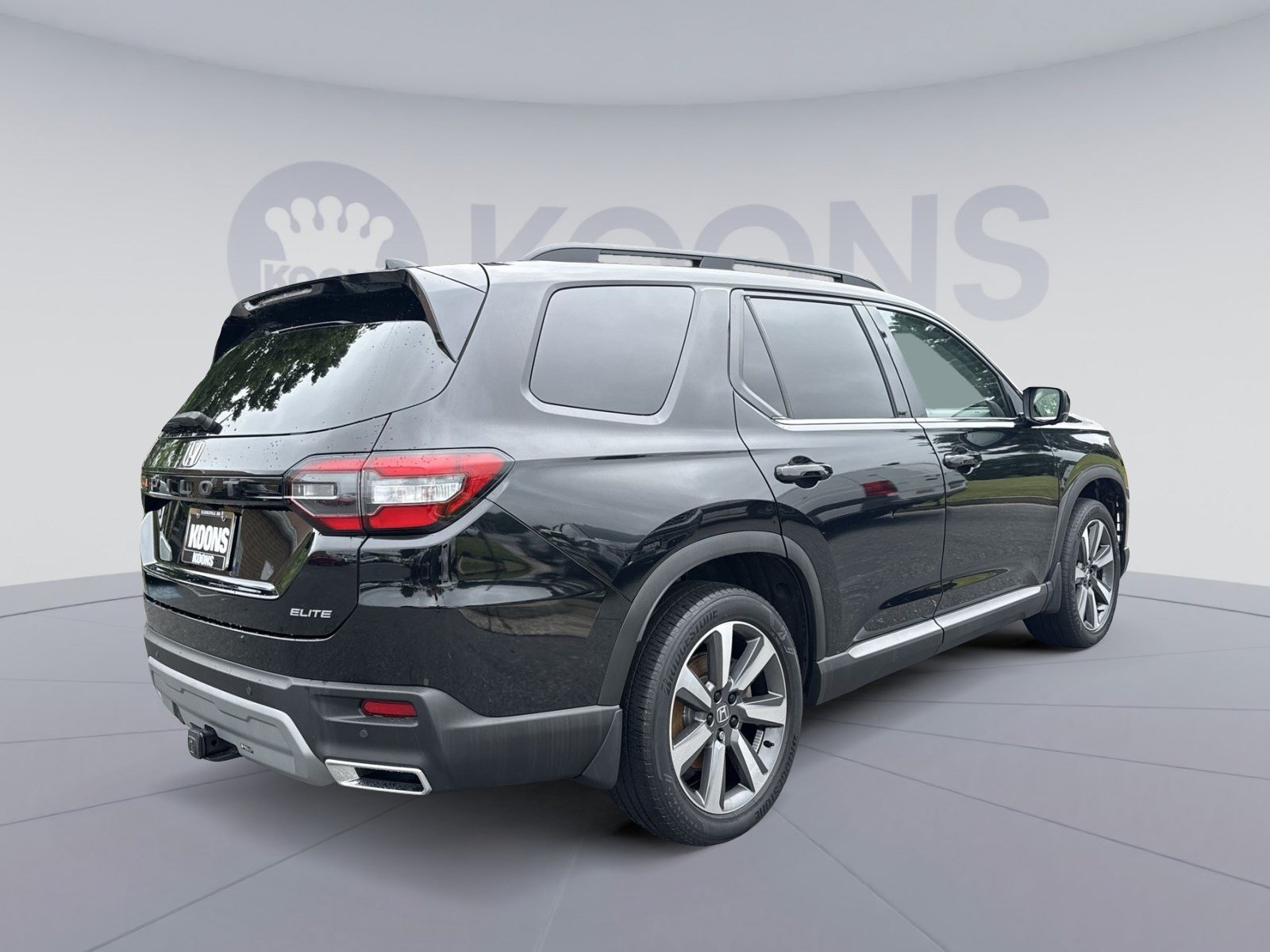 Used 2025 Honda Pilot Elite image 7