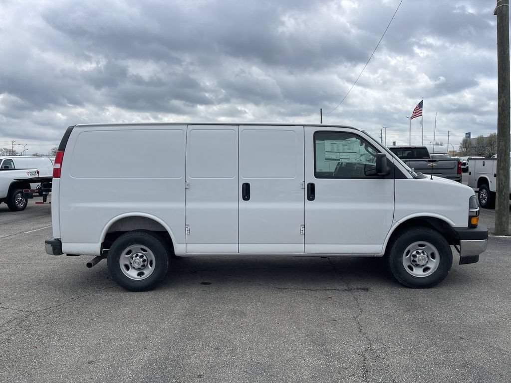 New 2026 Chevrolet Express 2500 w/ Driver Convenience Package RWD image 2