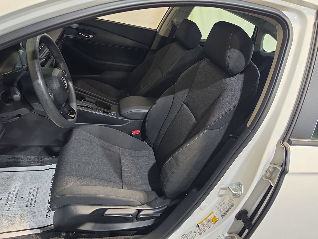 Certified 2025 Honda Accord LX image 13