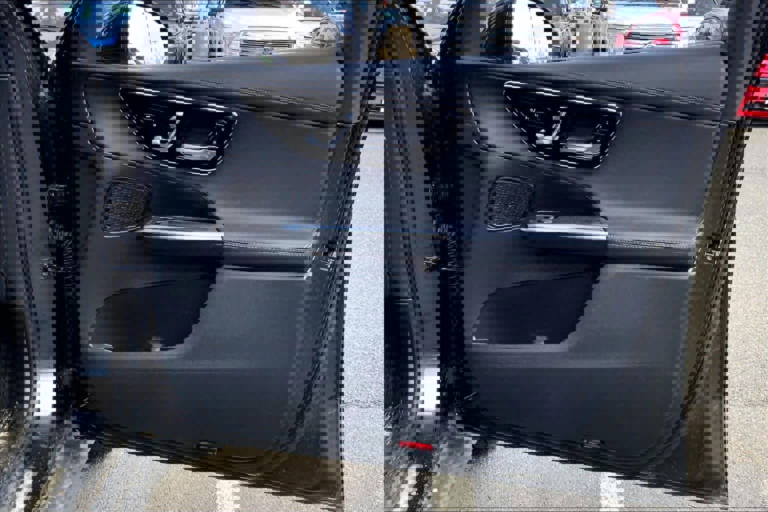 Used 2024 Mercedes-Benz GLC 300 4MATIC image 22