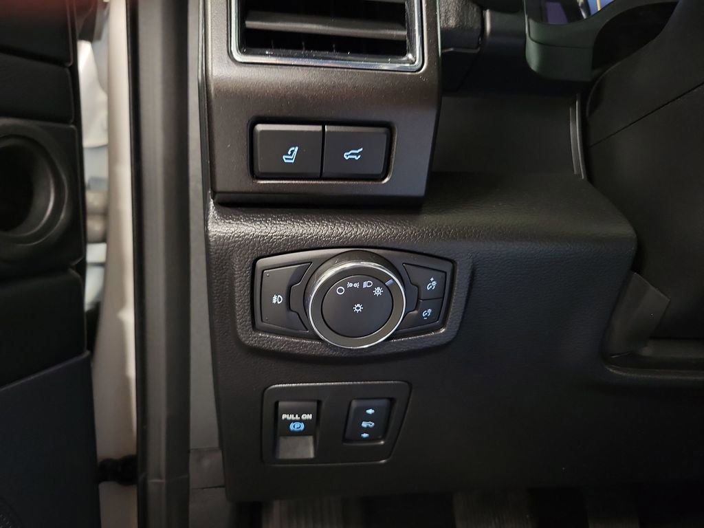 Used 2018 Ford Expedition Max Limited w/ Equipment Group 302A AWD/4WD image 24