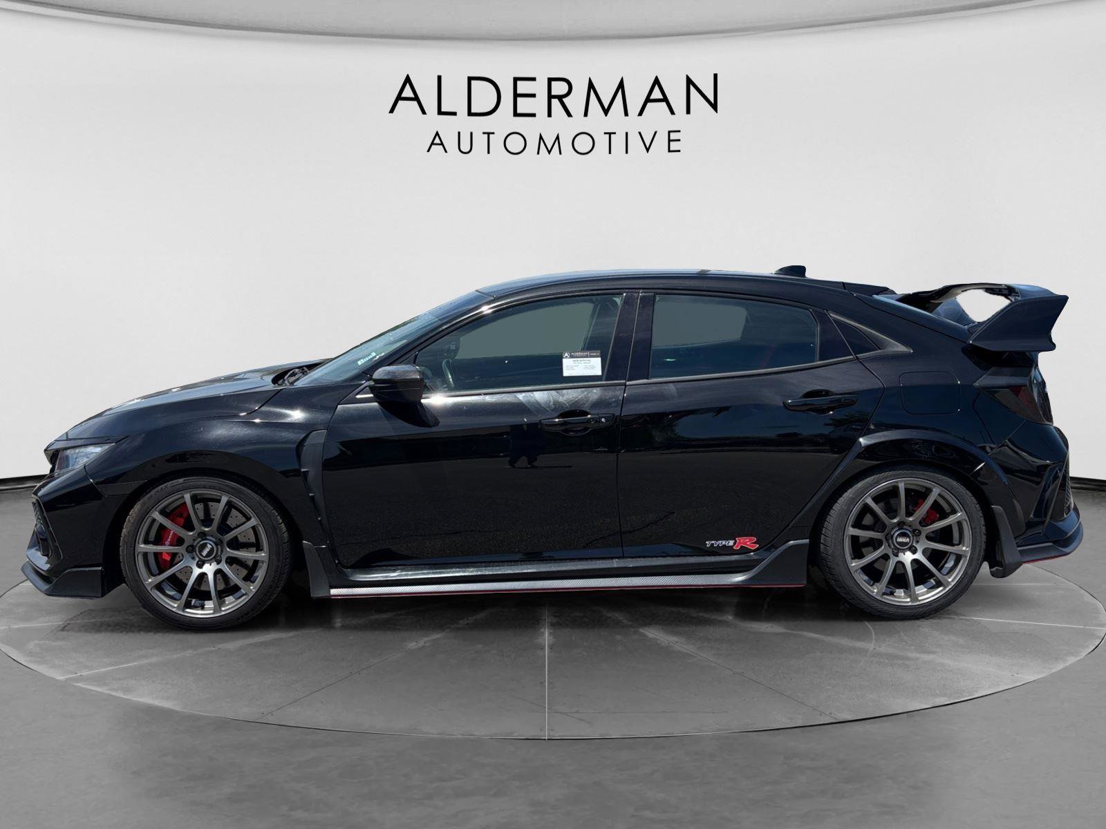 Used 2017 Honda Civic Type R image 2