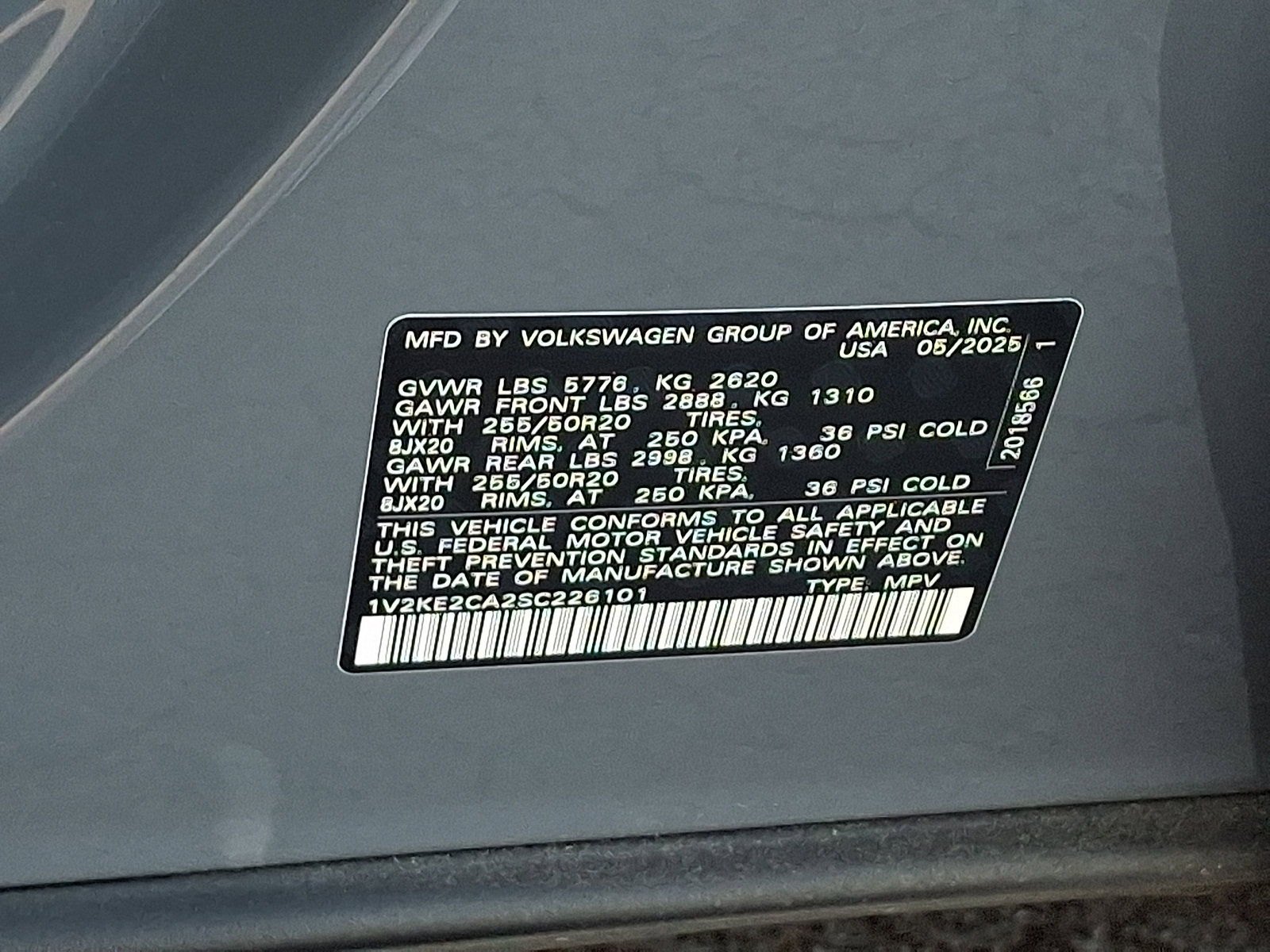 Certified 2025 Volkswagen Atlas Cross Sport SE w/ Panoramic Sunroof Package image 26