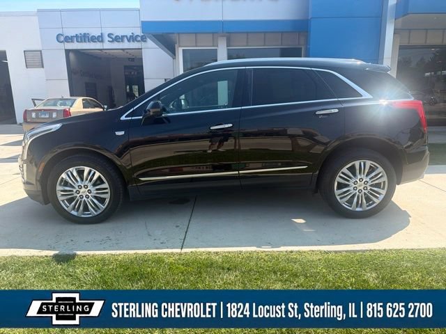 Used 2017 Cadillac XT5 Premium Luxury AWD/4WD image 2