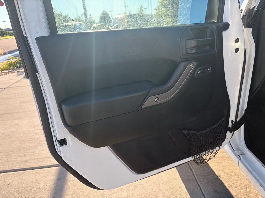 Used 2016 Jeep Wrangler Unlimited Sport w/ Quick Order Package 24S AWD/4WD image 9