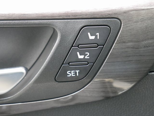 Used 2024 Toyota Highlander Platinum image 29