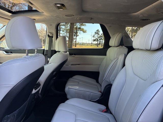 Used 2024 Hyundai Palisade Calligraphy image 22
