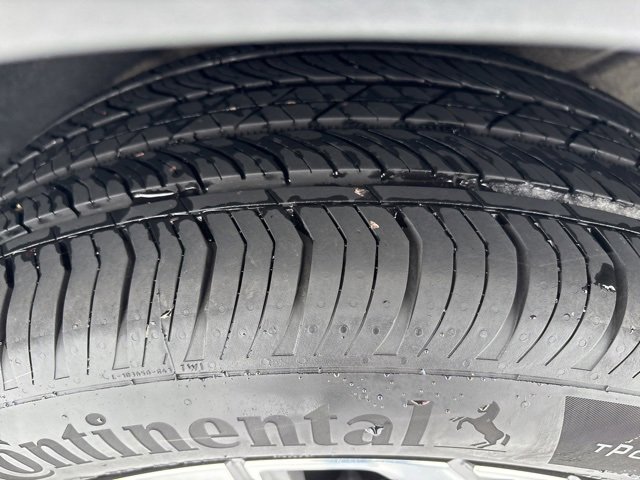 Used 2025 Buick Envision Preferred image 21