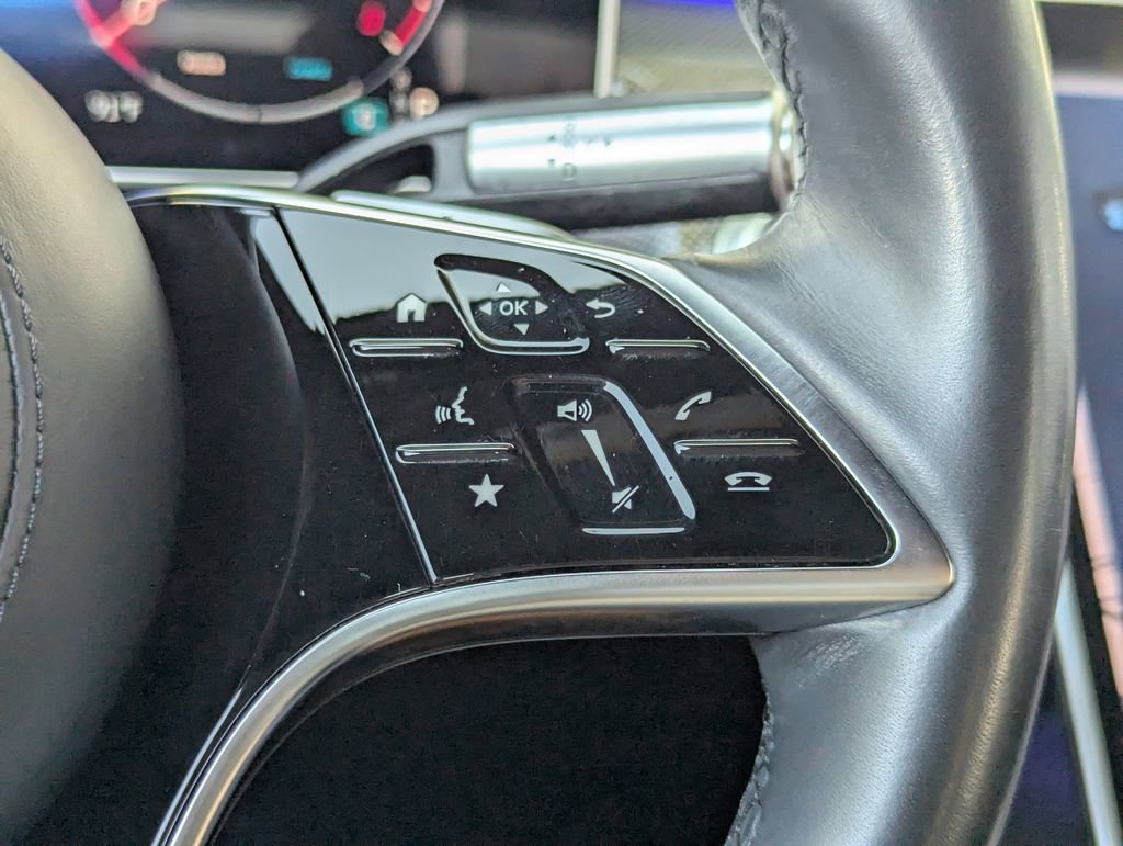 Used 2022 Mercedes-Benz S 580 4MATIC Sedan w/ AMG Line Package image 23