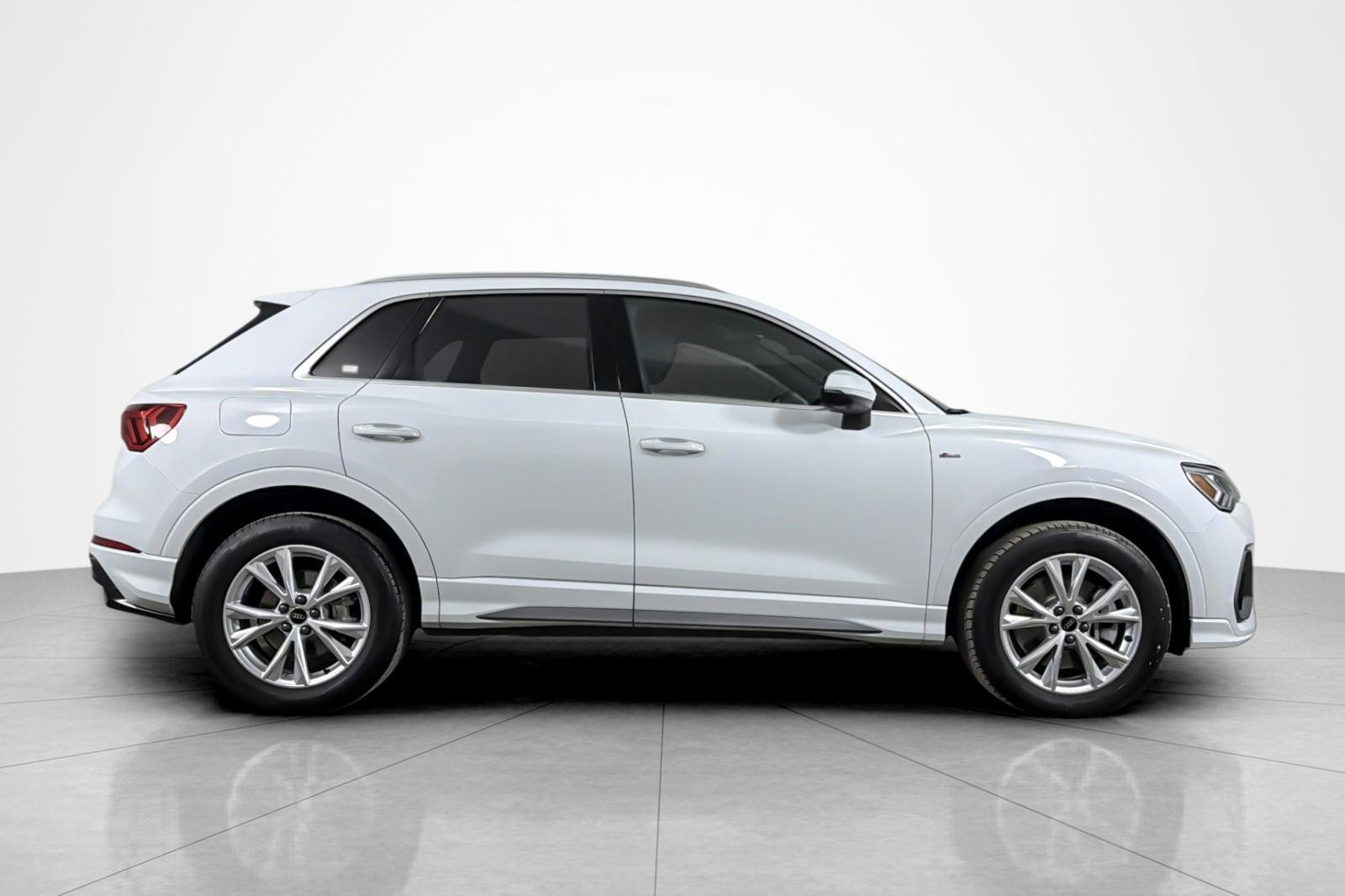 Used 2022 Audi Q3 2.0T Premium Plus AWD/4WD image 6