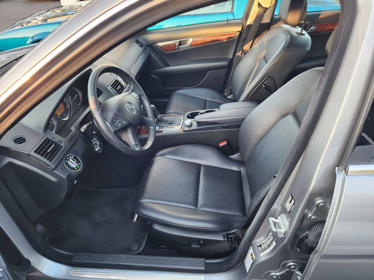 Used 2008 Mercedes-Benz C 300 Sedan image 13