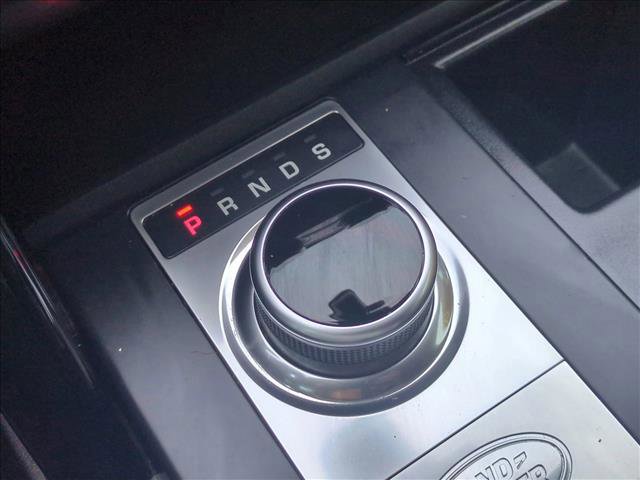 Used 2019 Land Rover Discovery SE AWD/4WD image 12