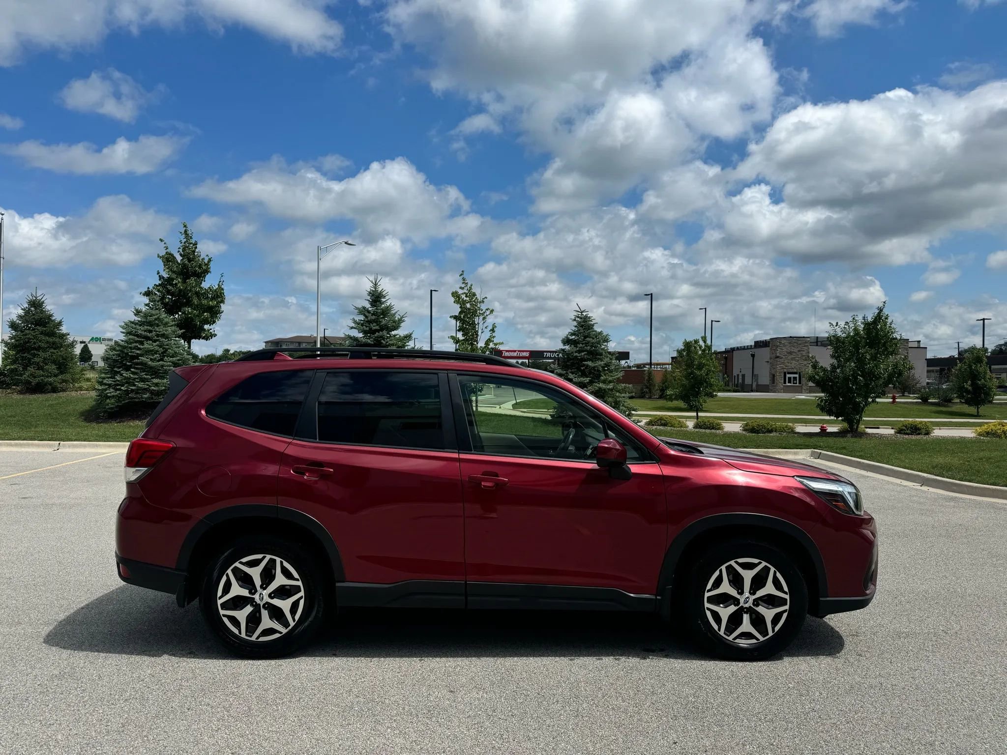 Used 2020 Subaru Forester Premium image 4