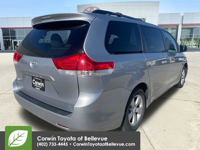 Used 2011 Toyota Sienna LE w/ Towing Pkg image 5