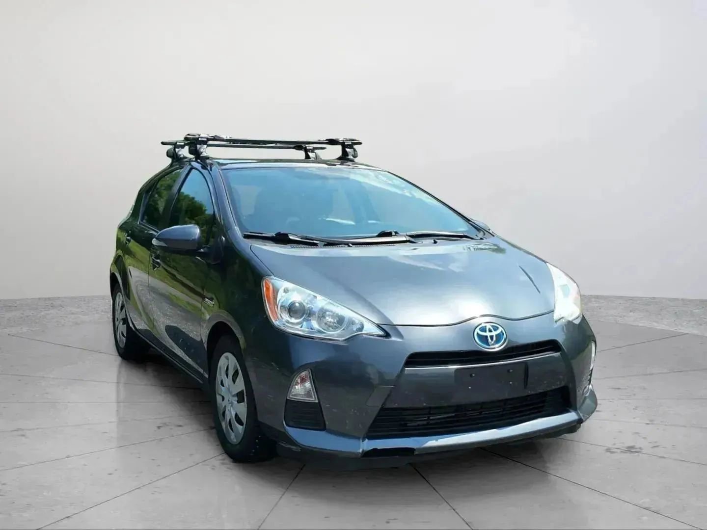 Used 2014 Toyota Prius C Two image 3