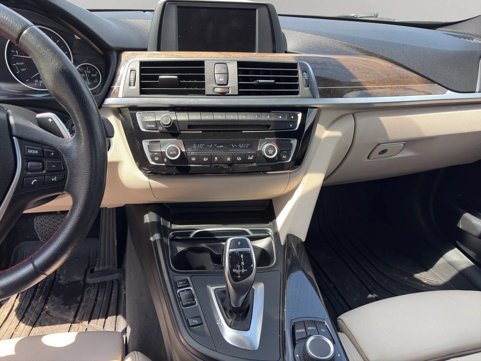 Used 2017 BMW 330i Sedan w/ Premium Package RWD image 12