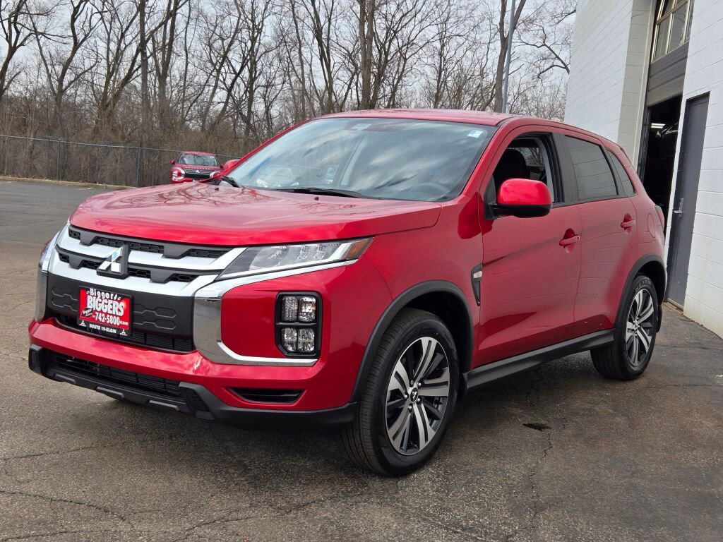 Used 2026 Mitsubishi Outlander Sport ES AWD/4WD image 3