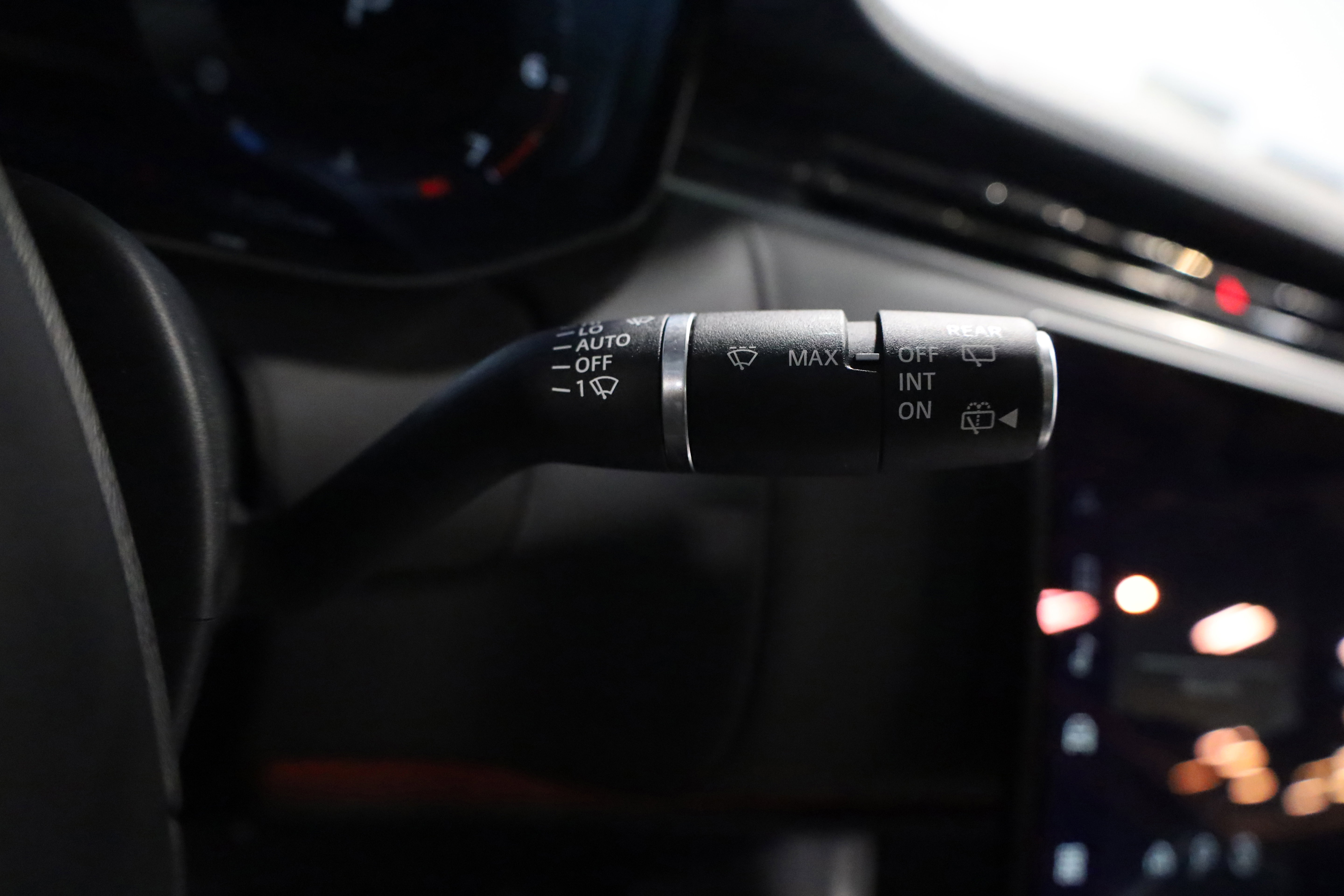 Used 2023 Land Rover Range Rover First Edition image 24